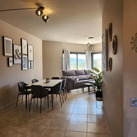 Apartment Atico Esquinero Con Preciosas Vistas Al Valle Del Golf Con Piscina Comunitaria!