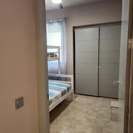 Atico Esquinero Con Preciosas Vistas Al Valle Del Golf Con Piscina Comunitaria!