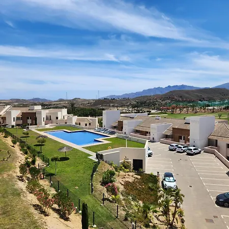 Atico Esquinero Con Preciosas Vistas Al Valle Del Golf Con Piscina Comunitaria!