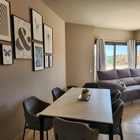 Atico Esquinero Con Preciosas Vistas Al Valle Del Golf Con Piscina Comunitaria! Apartment *